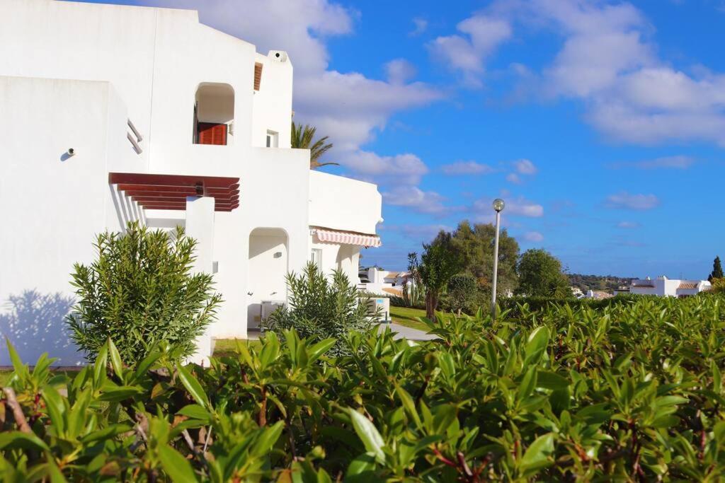 Сasa de vacaciones Excellent 1 Bedroom - Em Clube Garden Village *